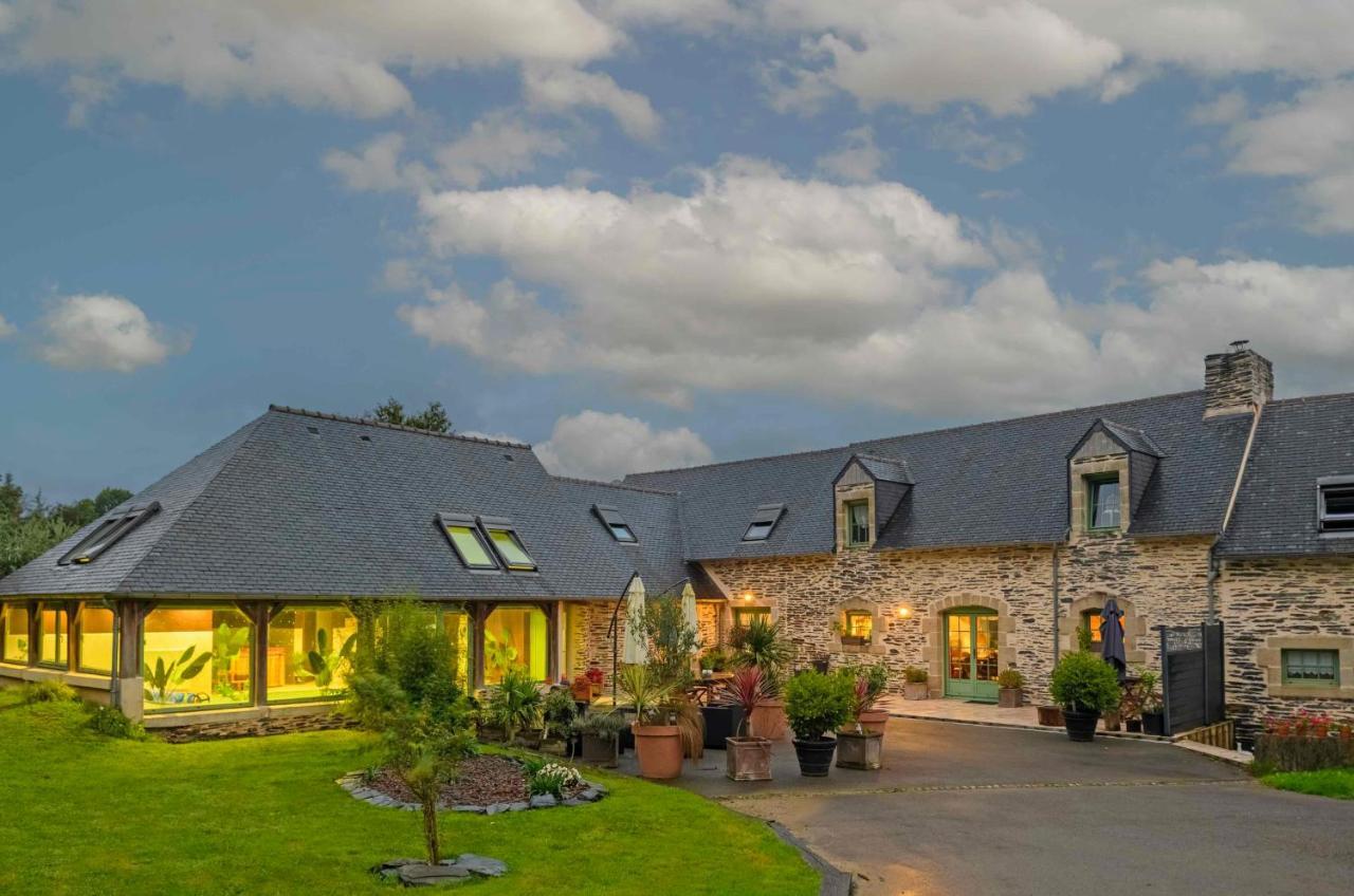 Saint-Coulitz Les Pierres Bleues B&B 외부 사진