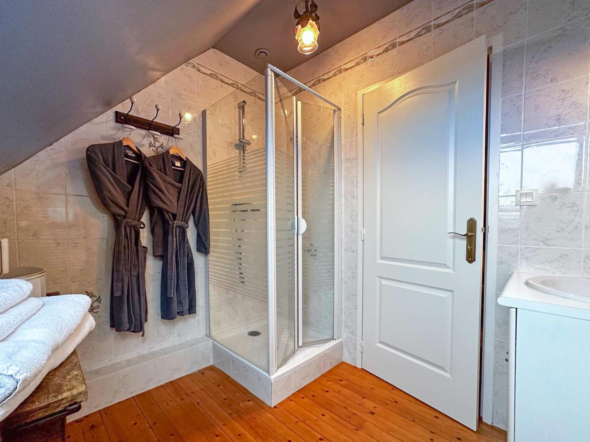 Saint-Coulitz Les Pierres Bleues B&B 외부 사진
